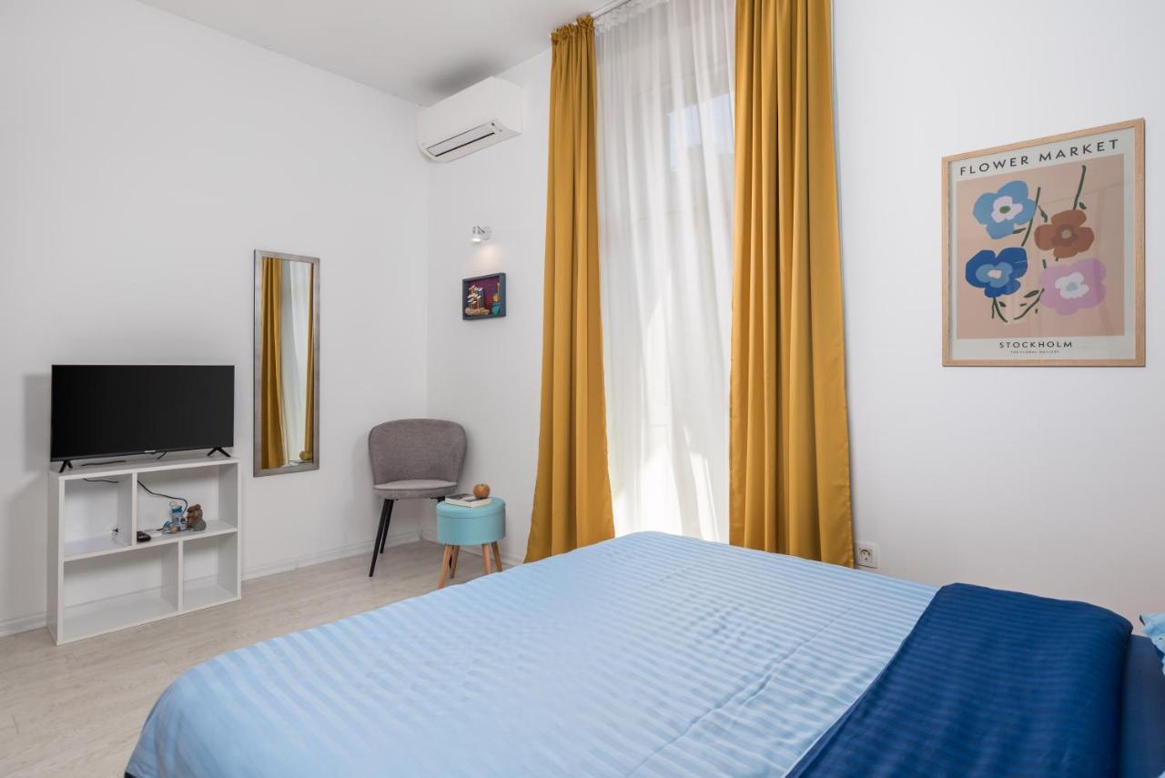 Studio Apartments Fran'S Fiume Esterno foto
