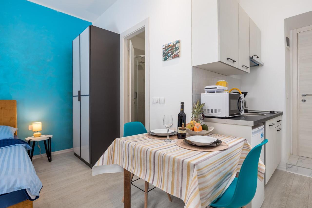 Studio Apartments Fran'S Fiume Esterno foto